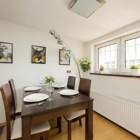 Spacious Two-bedroom In The Centre By Renters *