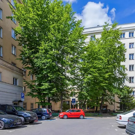 Spacious Two-bedroom In The Centre By Renters Warsaw